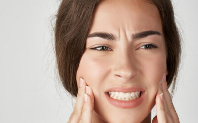 Zgrzytanie zębami przez sen (bruksizm) – jak skutecznie leczyć przyczynę?